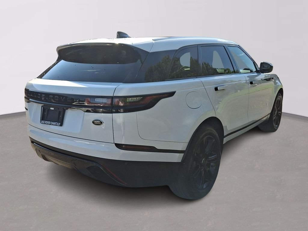 Used 2023 Fuji White Land Rover S image 4