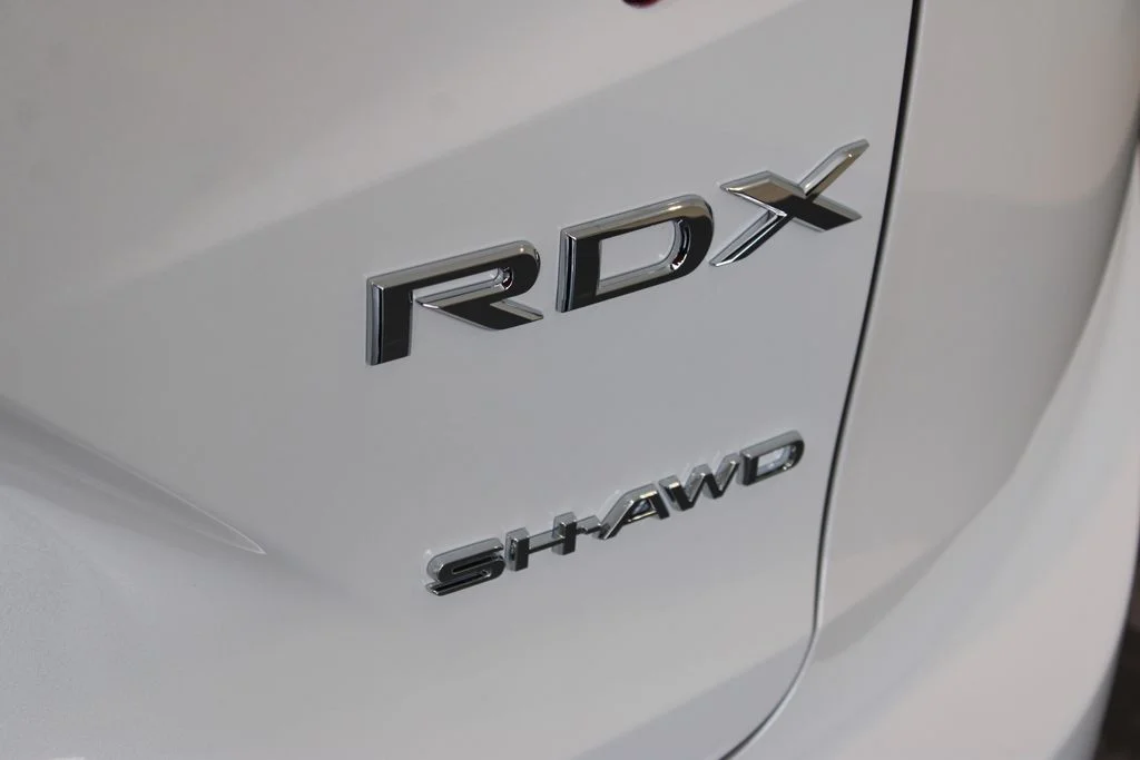 New 2026 Platinum White Pearl Acura Technology Package image 33