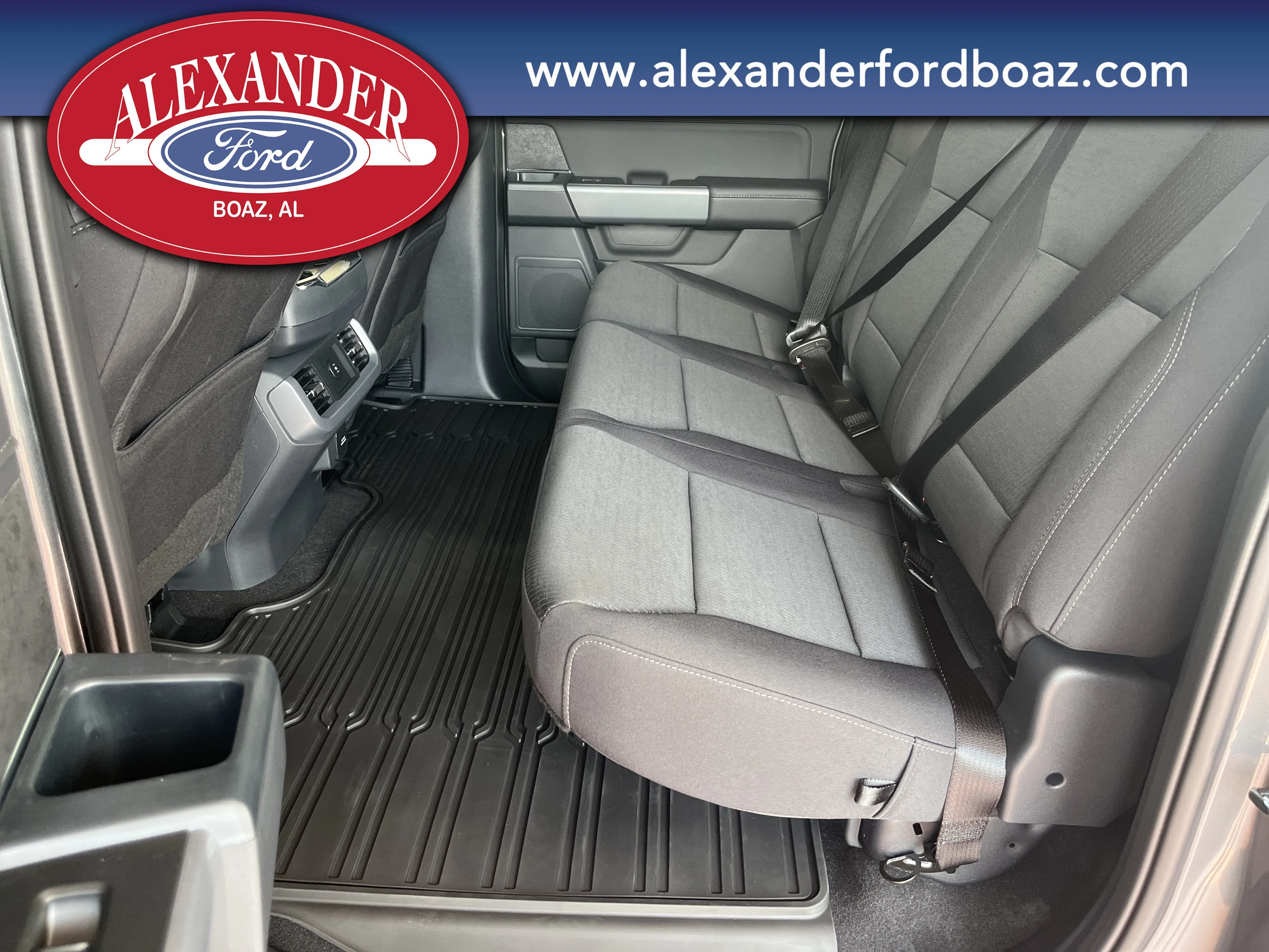 New 2026 Carbonized Gray Metallic Ford XLT image 16