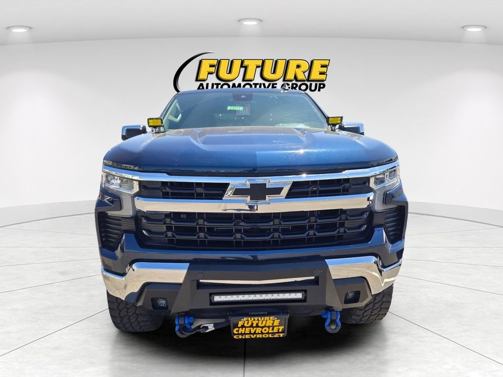 Used 2023 Blue Chevrolet LT image 2