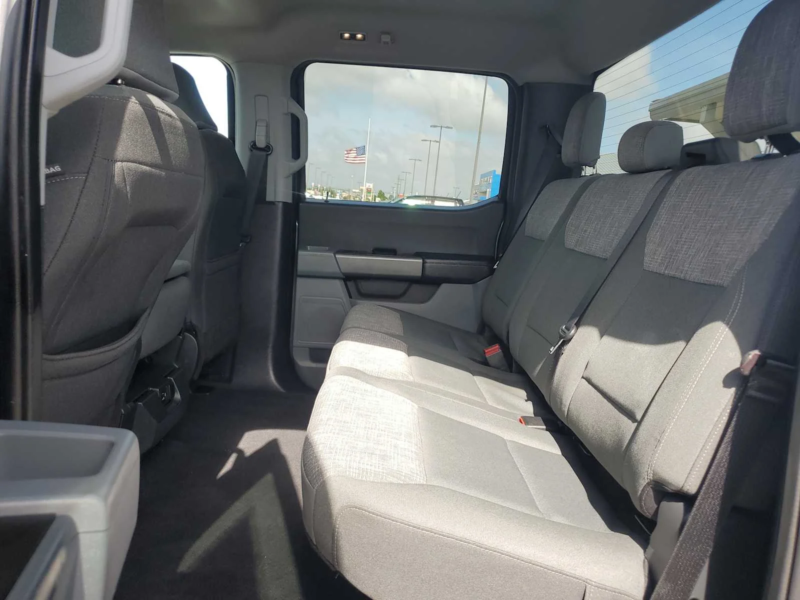 Used 2023 Gray Ford XL image 18
