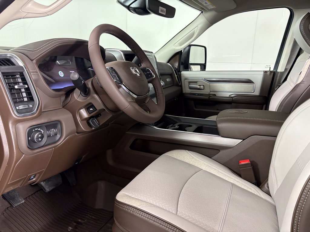 New 2027 Molten Red Pearl-Coat Exterior Paint RAM Laramie image 22