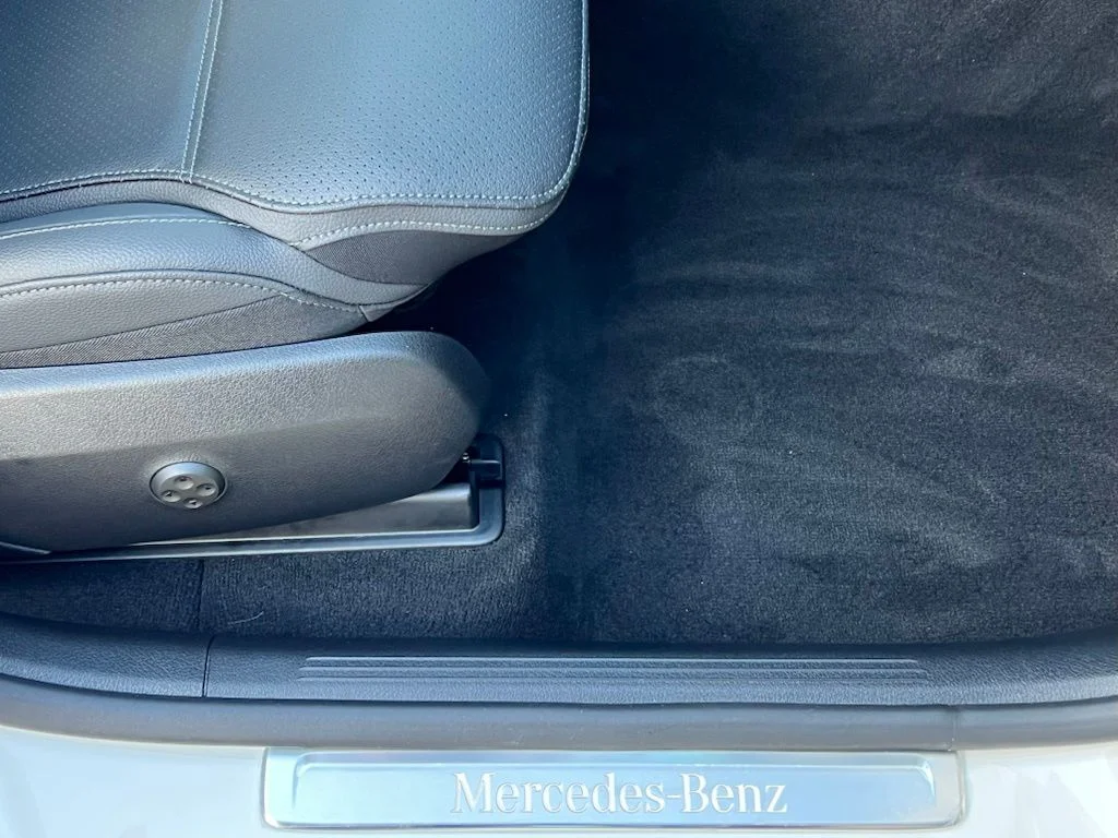 Certified Used 2026  Mercedes-Benz GLC 300 image 40