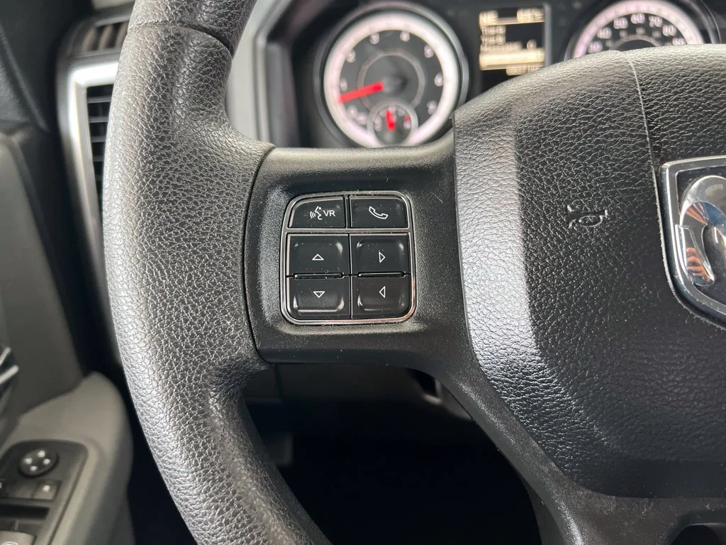 Used 2019 White Ram Warlock image 28
