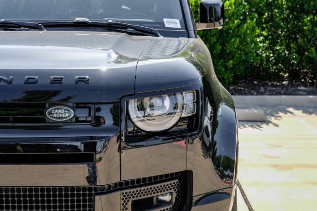 2025 Land Rover Defender V8 - Photo 68