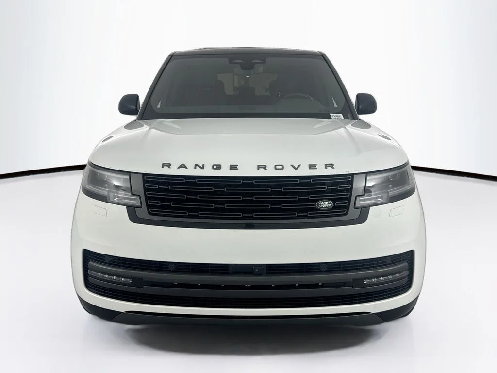 New 2026 White Land Rover SE image 2
