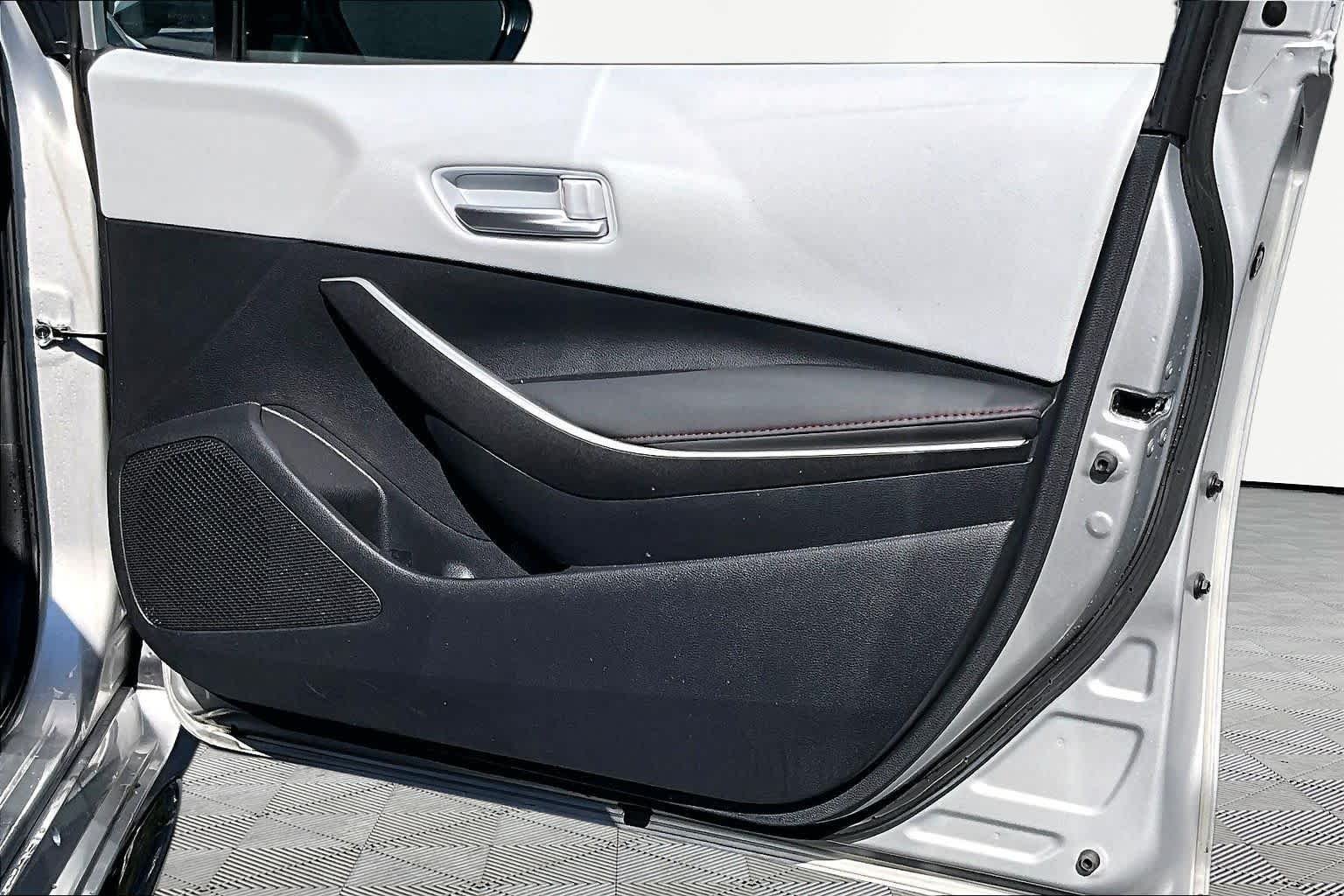 Used 2025 Classic Silver Metallic Toyota SE image 23