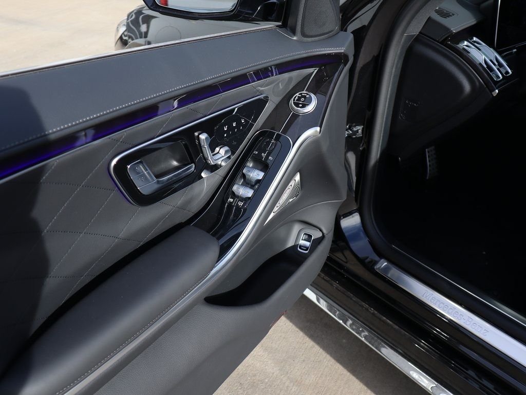 New 2026 Obsidian Black Metallic Mercedes-Benz S 500 image 28