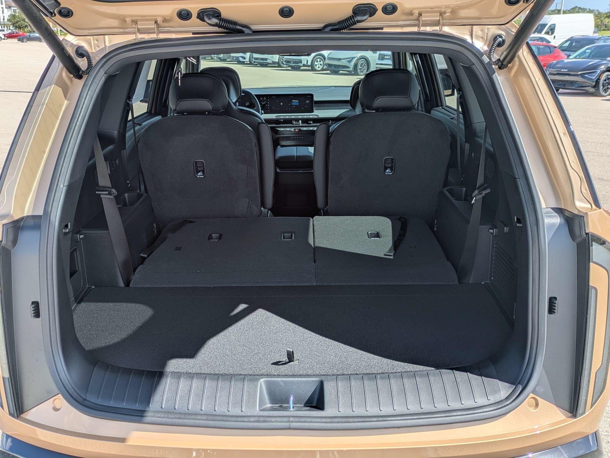 New 2027 Terrain Brown Kia X-Line EX image 15