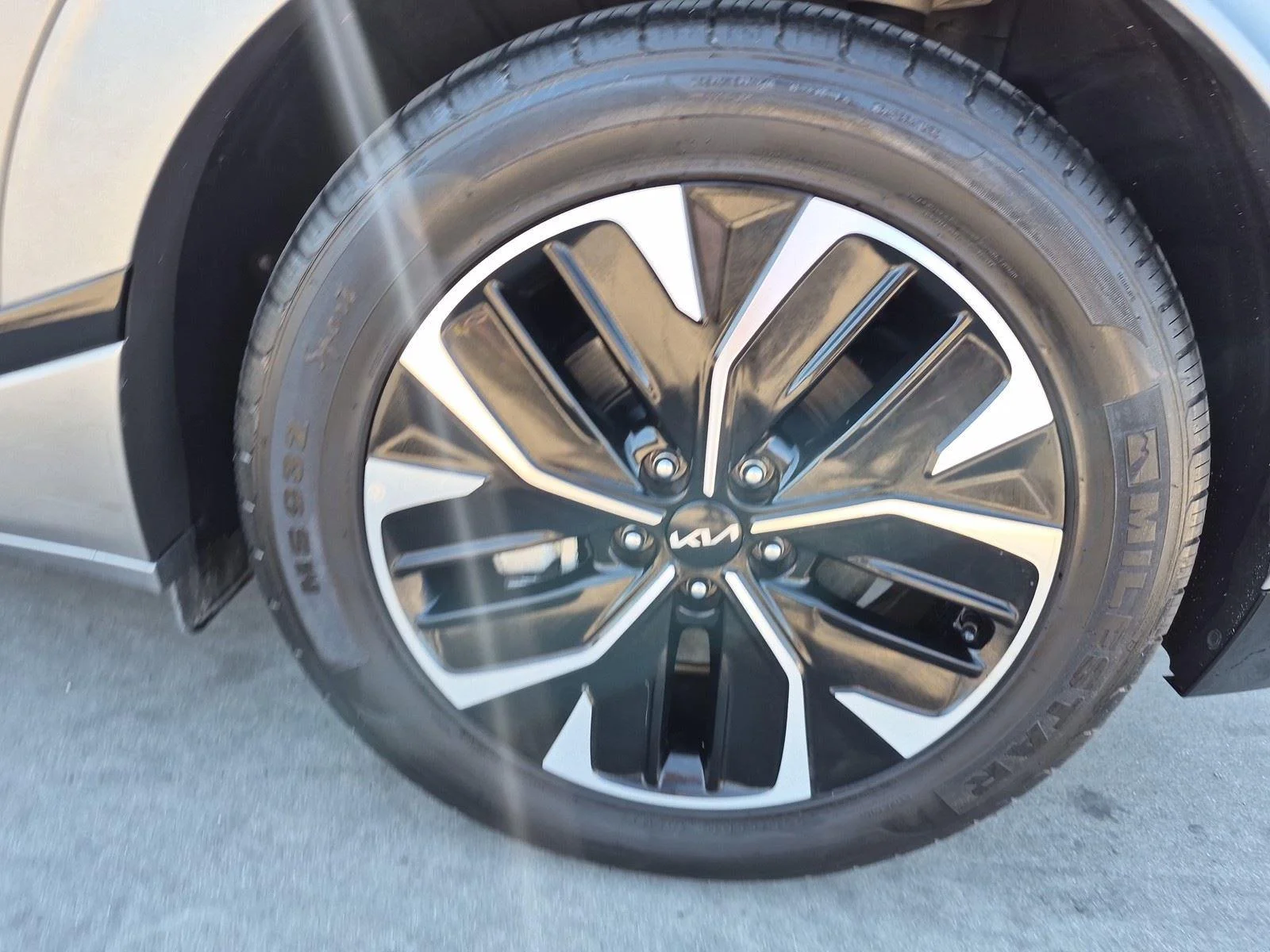 Used 2023 Steel Matte Gray Kia GT-Line image 14