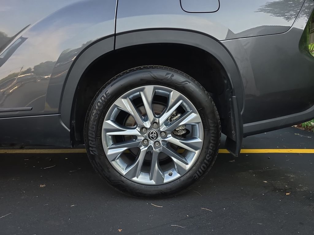Certified Used 2025 Gray Toyota Limited image 39