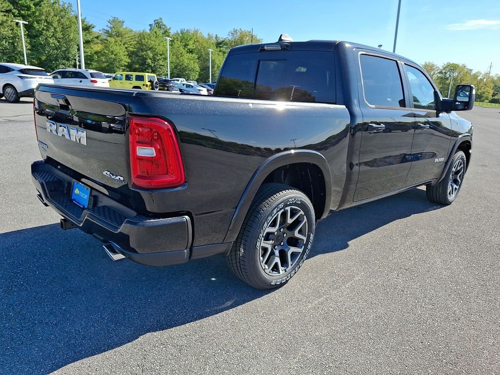New 2026 Diamond Black Crystal Pearl-Coat Exterior Paint RAM Laramie image 4