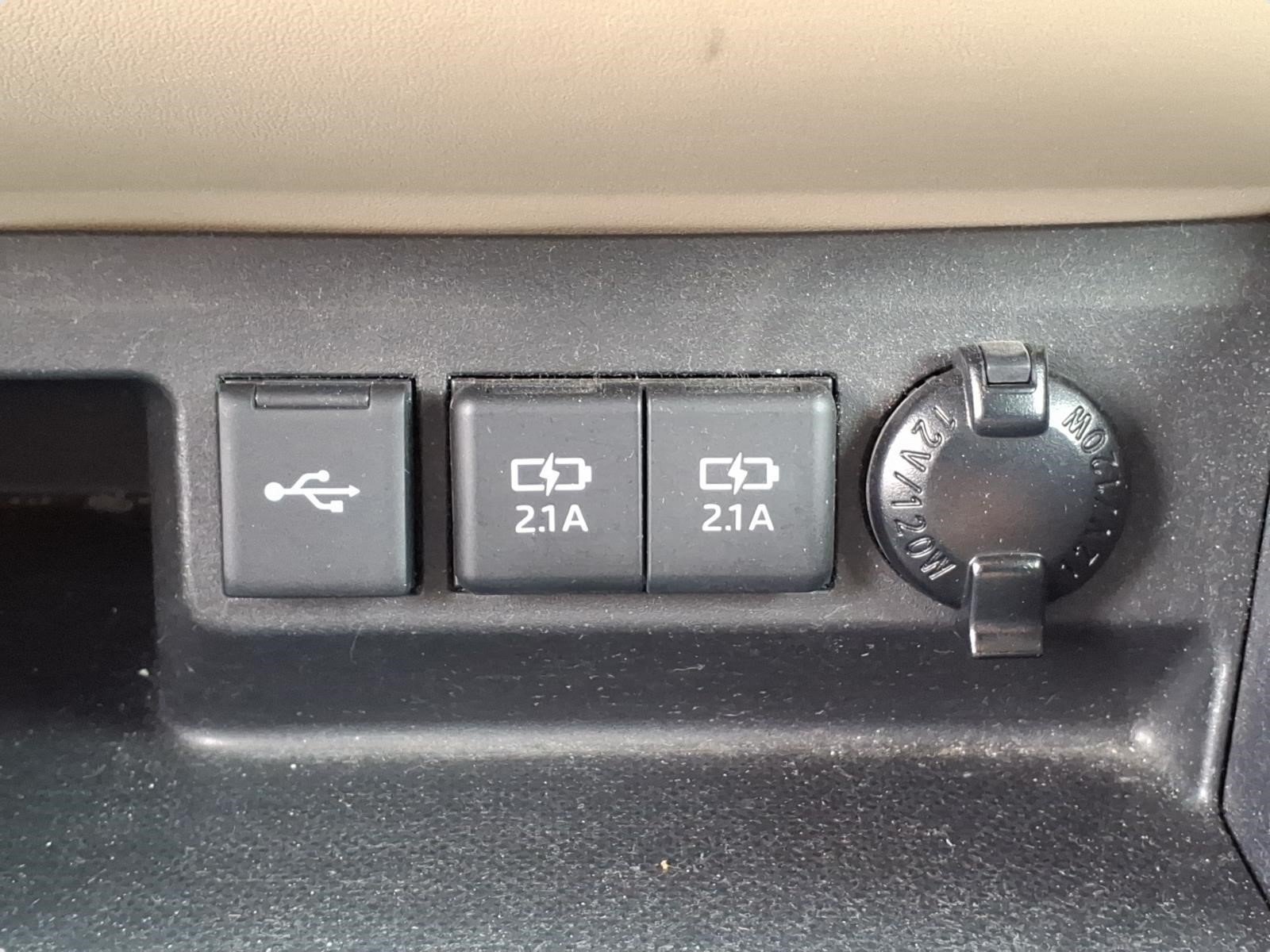 Used 2021 Ruby Flare Pearl Toyota XLE image 19