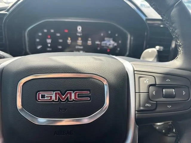 New 2026 Summit White GMC Elevation image 29