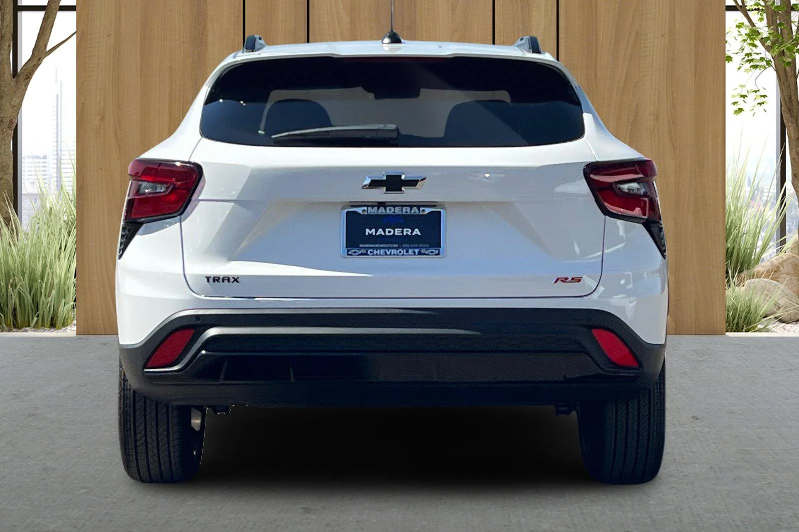 New 2026 Summit White Chevrolet 2RS image 5
