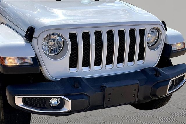 Used 2020 White Jeep Unlimited Sahara image 30