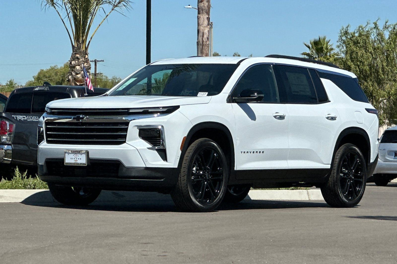 2026 Chevrolet Traverse LT - Photo 8