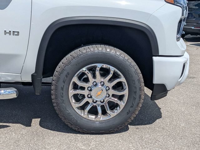 New 2026 Summit White Chevrolet LT image 11