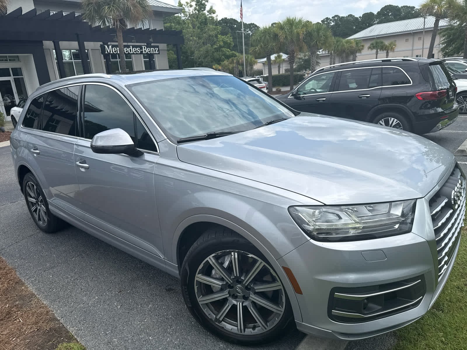 Used 2018 Florett Silver Metallic Audi Prestige image 4
