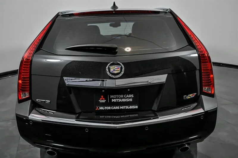 Used 2013 Black Diamond Tricoat Cadillac  image 9