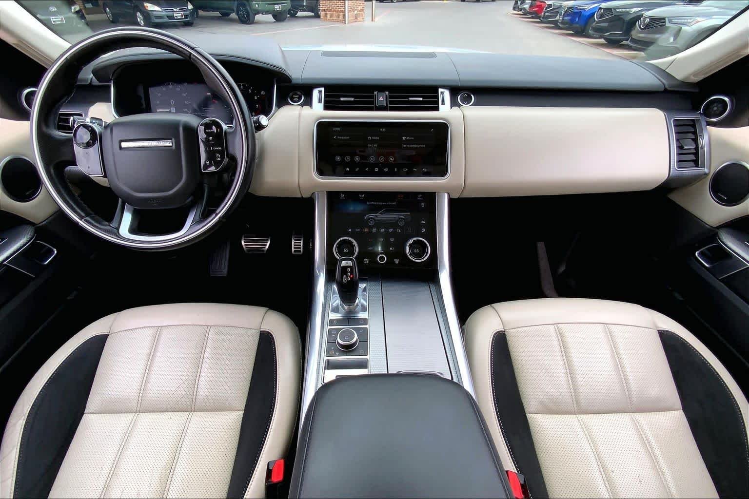 Used 2019 Meribel White Pearl Land Rover Dynamic image 16