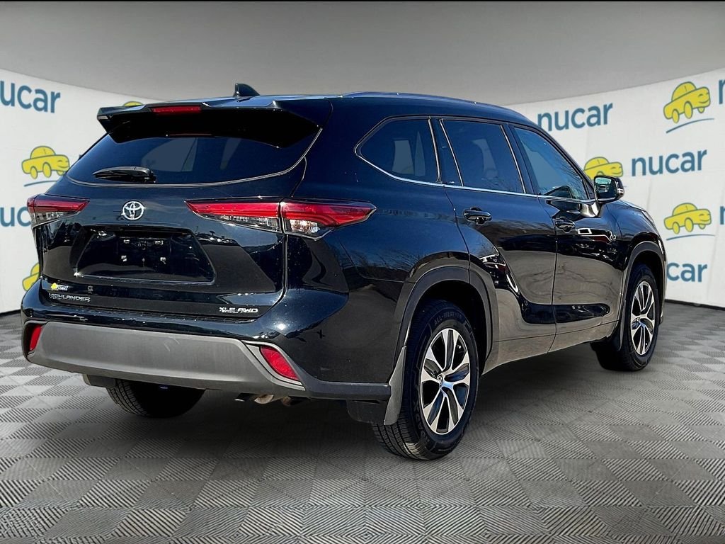 Used 2021 Black Toyota XLE image 6
