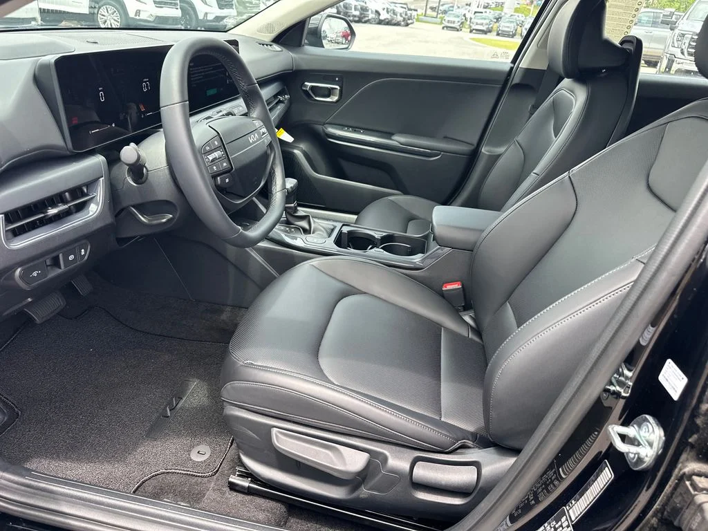 New 2026 Black Kia EX image 9