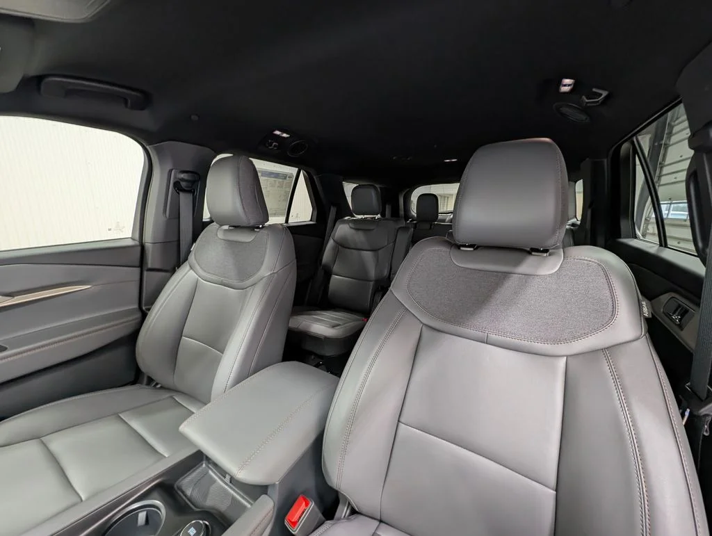 New 2027 Avalanche Gray Ford Active image 13