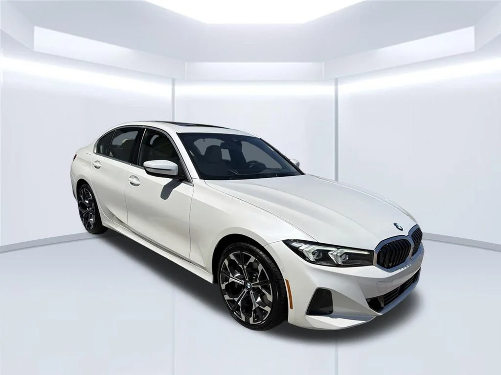 Used 2025 White BMW 330i image 9
