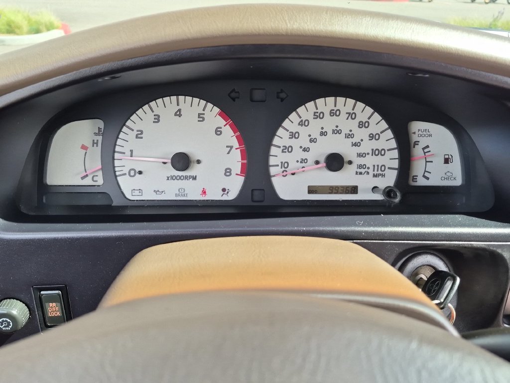 Used 2004 Impulse Red Pearl Toyota PreRunner image 11