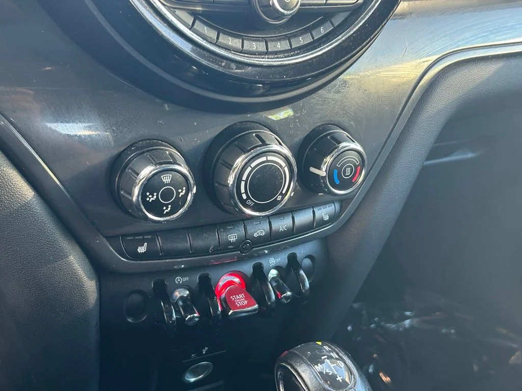 Used 2019 Gray MINI  image 21