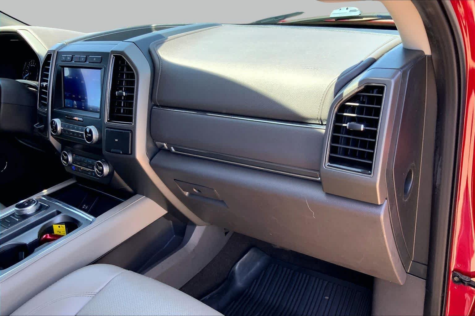 Used 2020 Rapid Red Metallic Tinted Clearcoat Ford XLT image 18