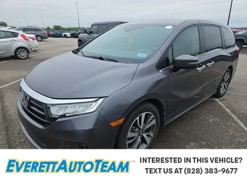 2023 Honda Odyssey Touring's photo