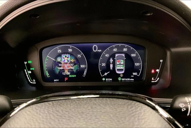 2025 Honda Civic Sport Touring - Photo 29