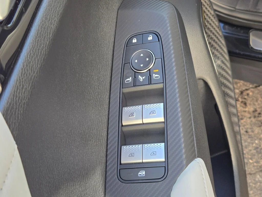 2026 Mitsubishi Outlander SE - Photo 20