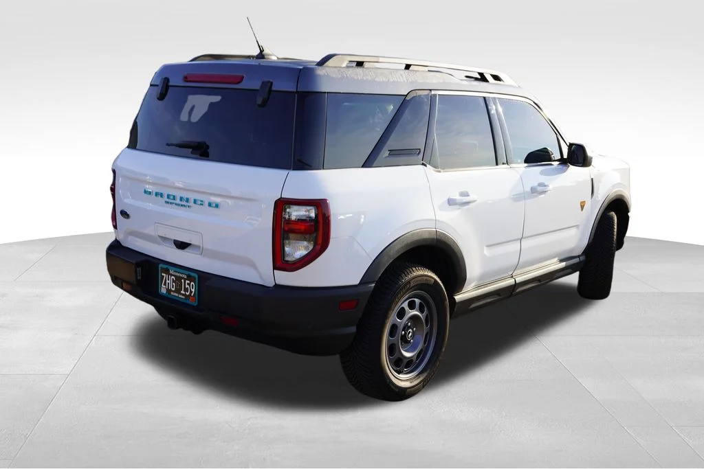 Used 2021 Oxford White Ford Badlands image 3