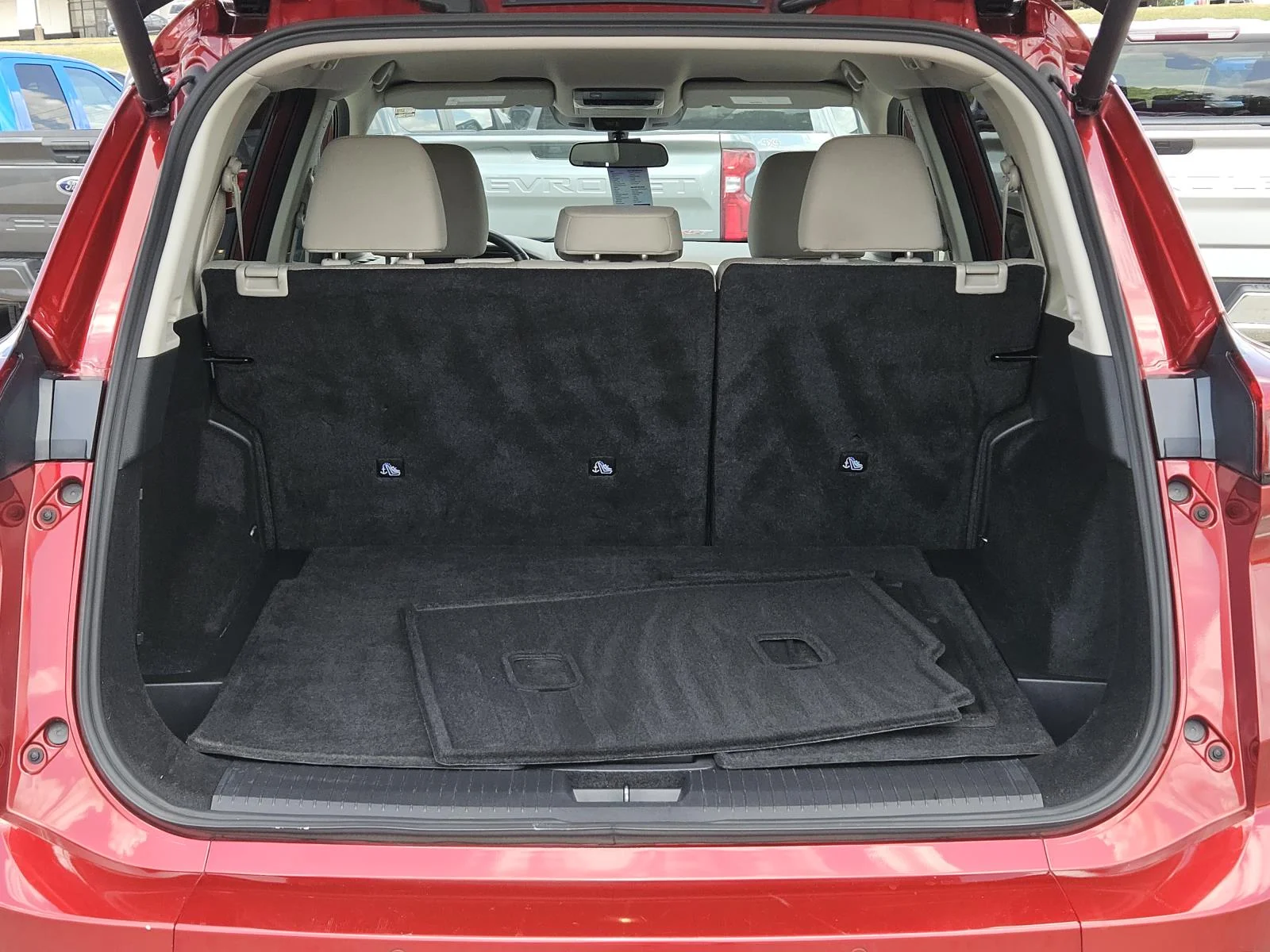 Used 2025 Scarlet Ember Tintcoat Nissan AWD SV image 9
