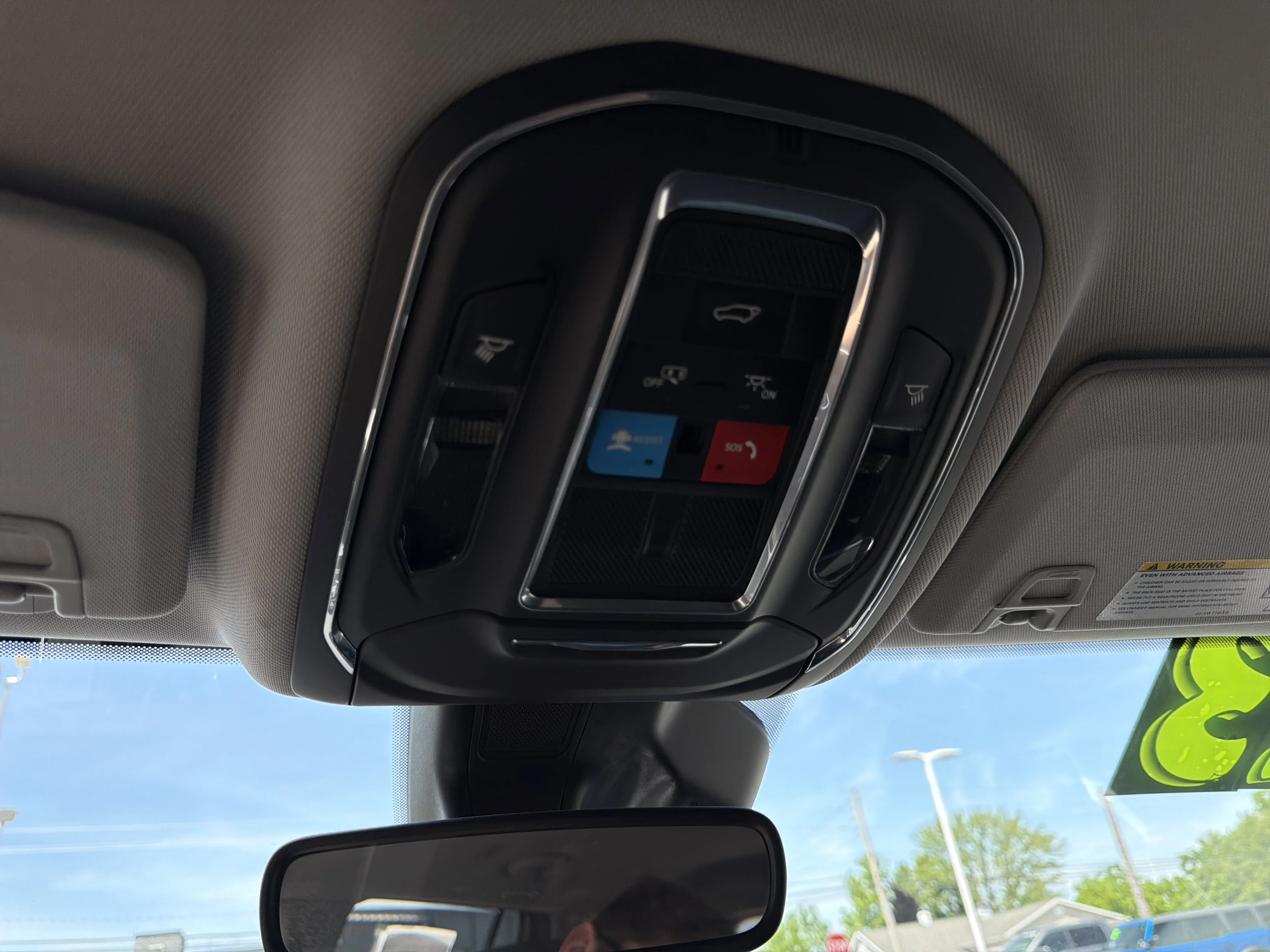 Used 2023 Velvet Red Pearlcoat Jeep Laredo image 31