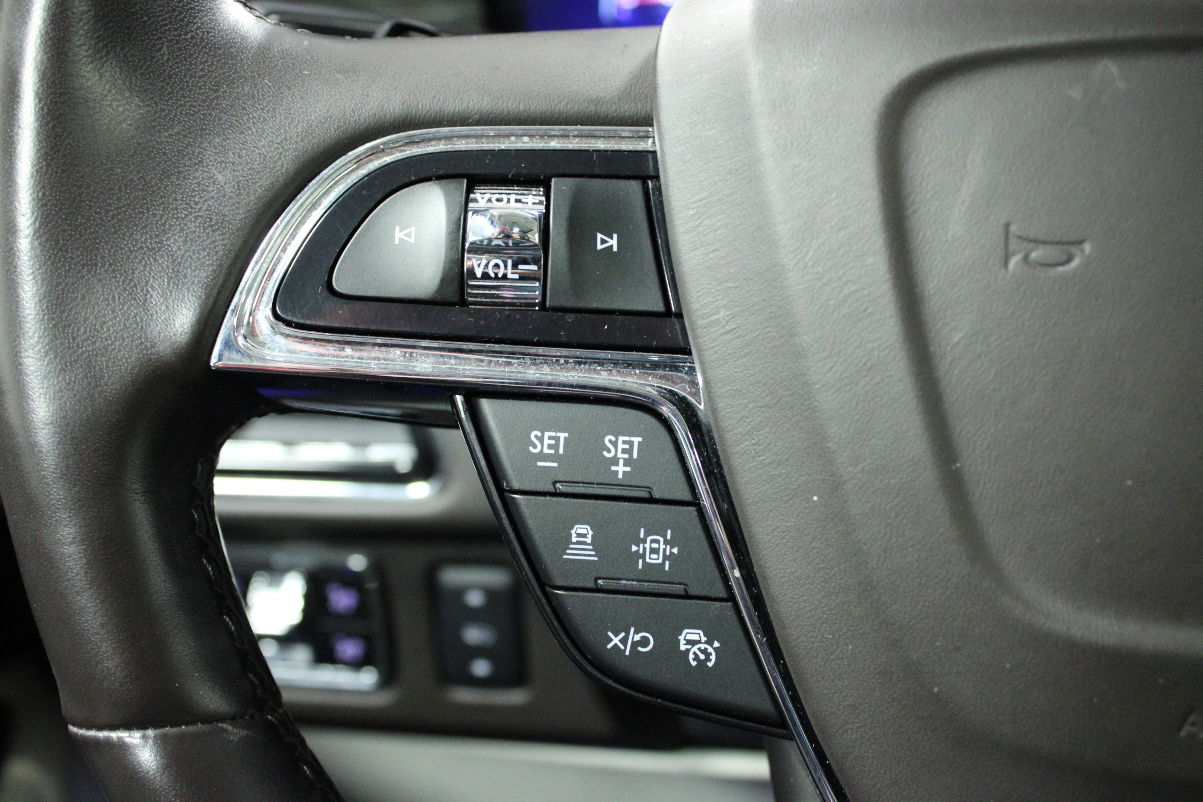 Used 2023 Black Metallic Lincoln Black Label image 21