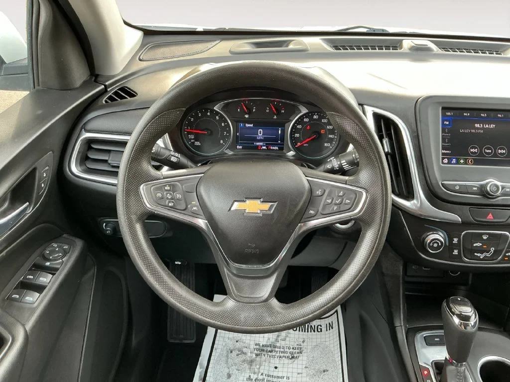 Used 2020 SUMMIT WHITE Chevrolet LT image 17