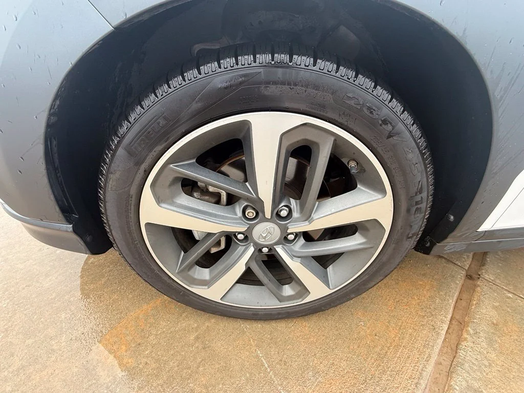 Used 2021 Lunar Hyundai Ultimate image 9