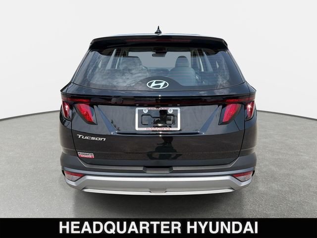 Used 2026 Black Hyundai SE image 3