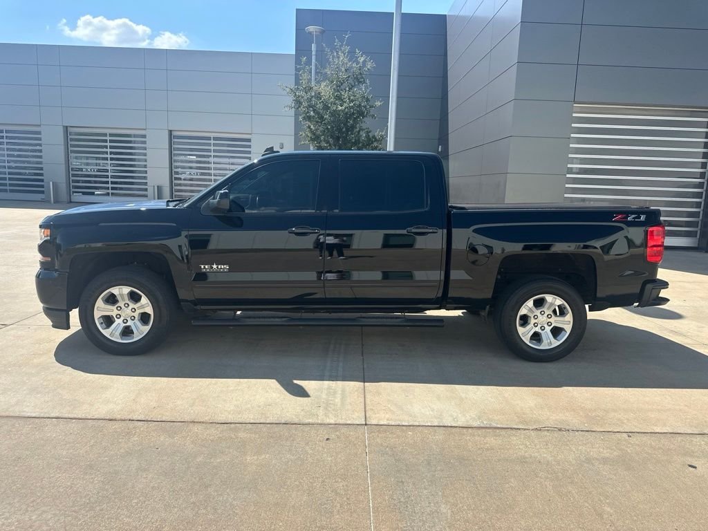 Used 2018 Black Chevrolet LT image 2
