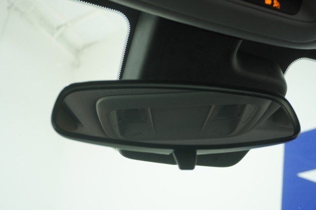 Used 2023  Chevrolet LT image 33