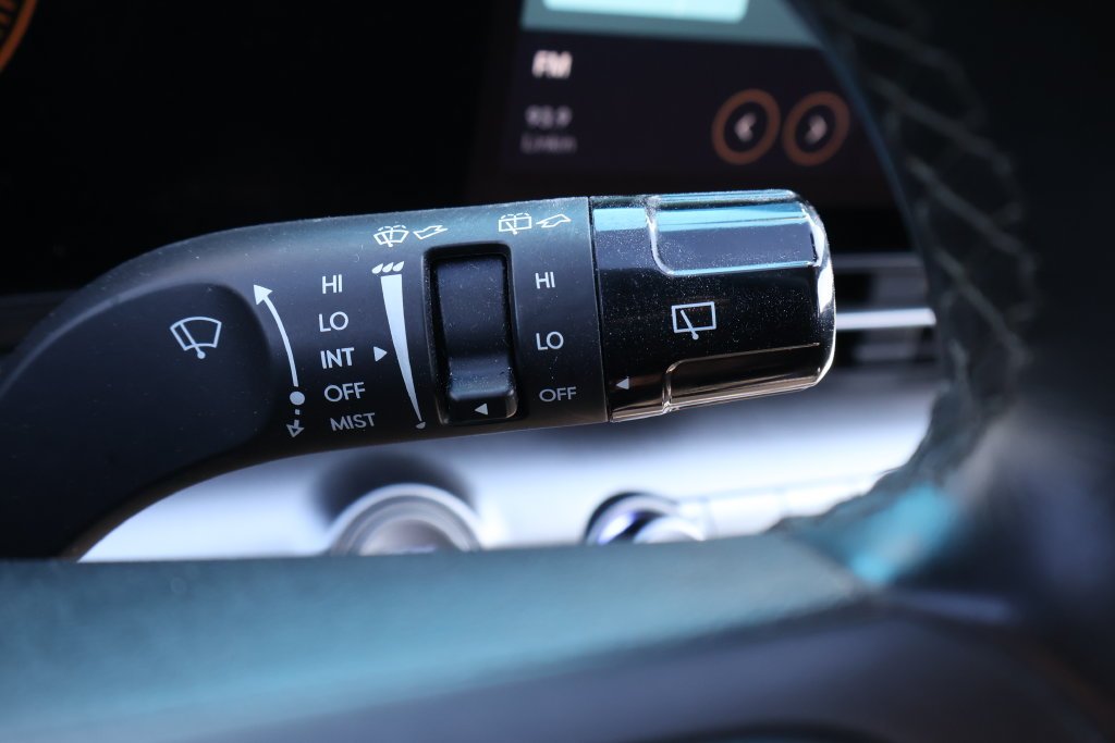 2025 Hyundai Kona SEL - Photo 20
