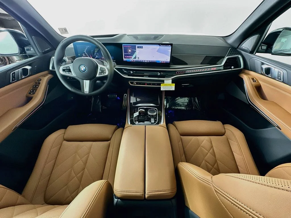 New 2026 Black Sapphire Metallic BMW xDrive50e image 26