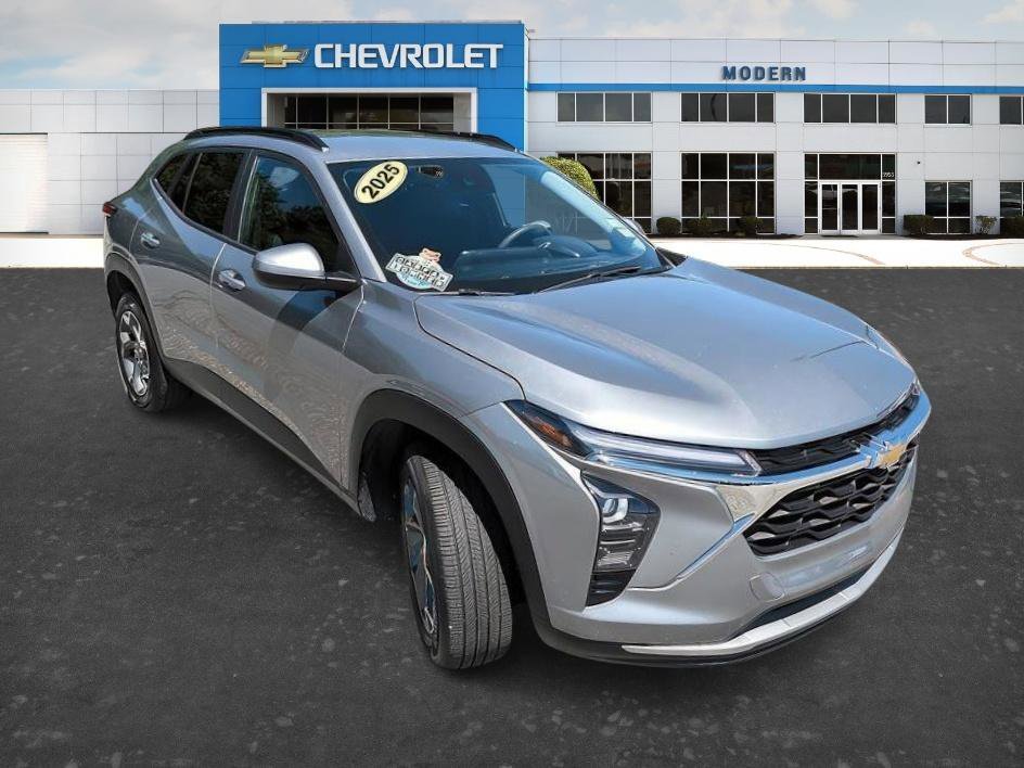 Used 2025 Sterling Gray Metallic Chevrolet LT image 2