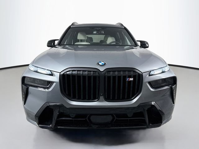 2024 BMW X7 M60i