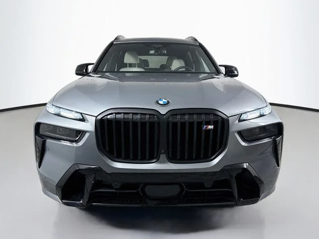 2024 BMW X7 M60i