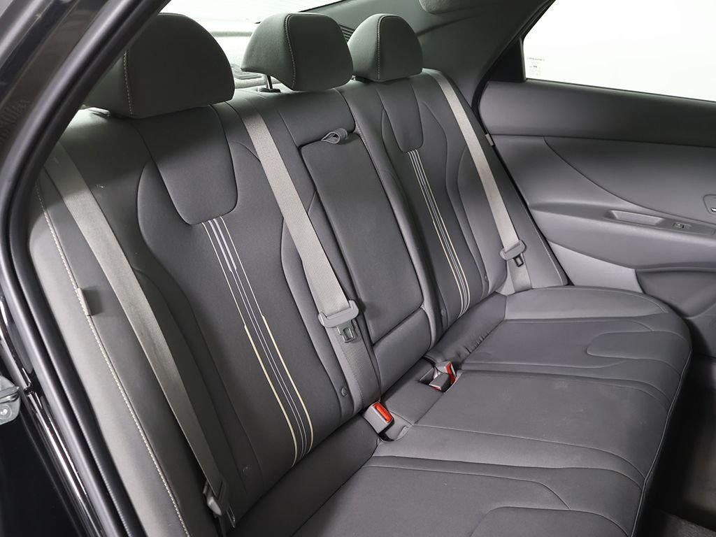 2024 Hyundai Elantra SEL - Photo 31